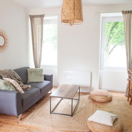 Immeuble De 3 Appartements Avec Cour Interieure ブレスト エクステリア 写真