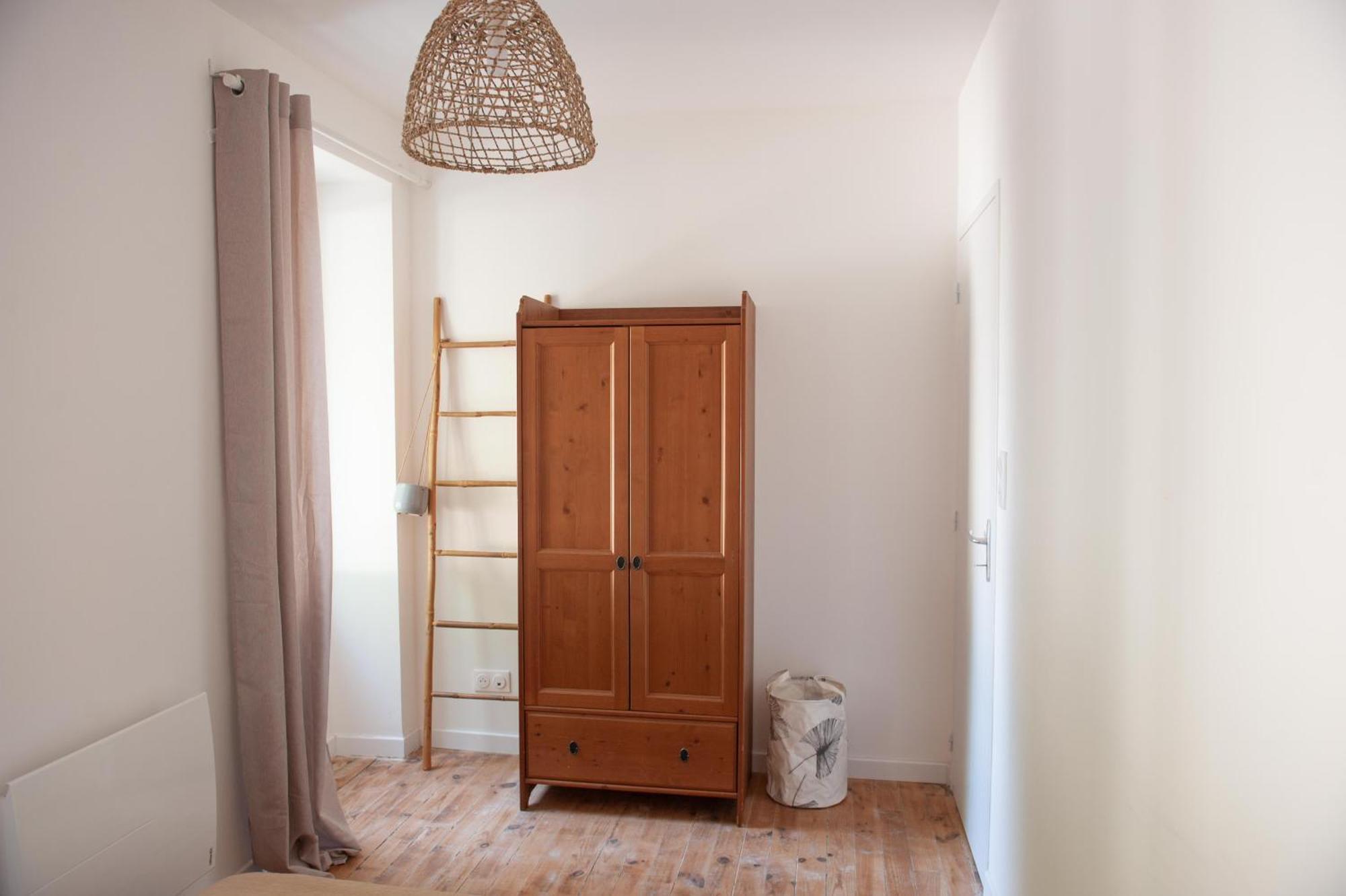 Immeuble De 3 Appartements Avec Cour Interieure ブレスト エクステリア 写真