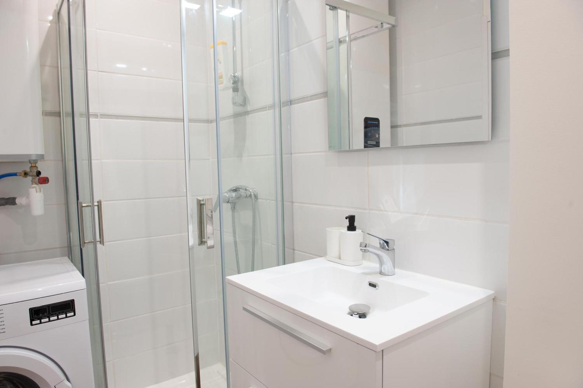 Immeuble De 3 Appartements Avec Cour Interieure ブレスト 部屋 写真